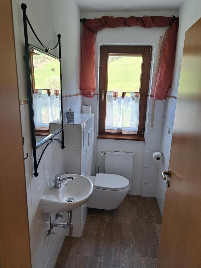Hof Helmenhube 2 Apartment Gammelsbach ภายนอก รูปภาพ